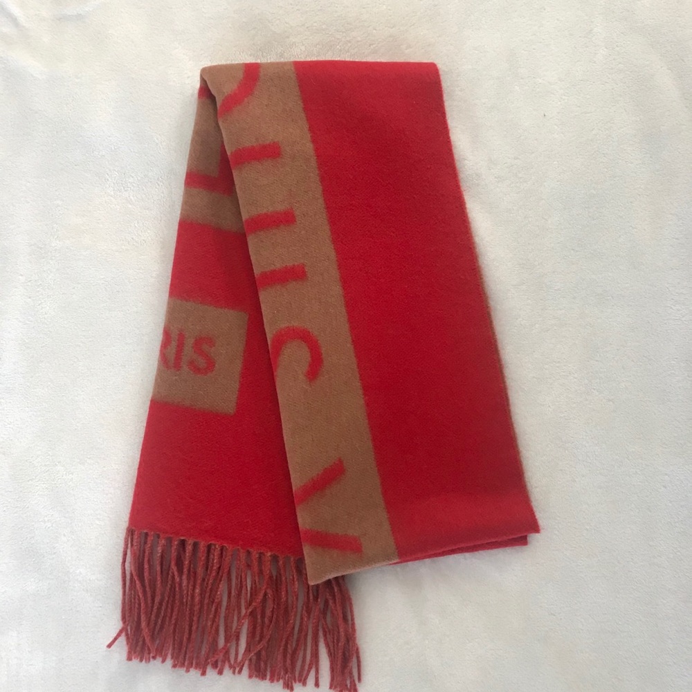Louis Vuitton Echarpe Baroda Scarf